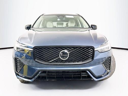 Denim Blue Metallic 2026 Volvo XC60 B5 Ultra