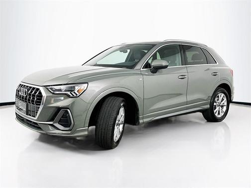 2024 Audi Q3 45 S line Premium