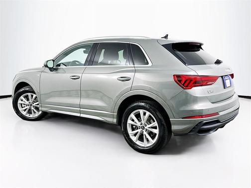 2024 Audi Q3 45 S line Premium
