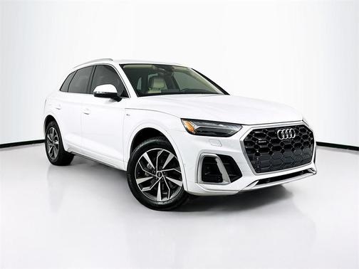 2023 Audi Q5 45 S line Prestige