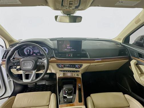 2023 Audi Q5 45 S line Prestige