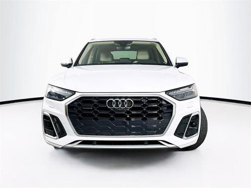 2023 Audi Q5 45 S line Prestige