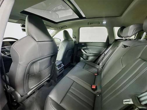 2025 Audi Q6 e-tron Premium
