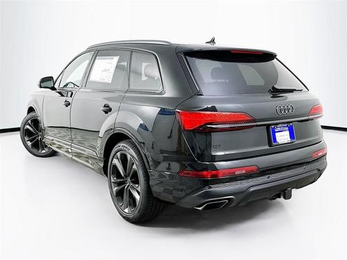 2026 Audi Q7 55 Premium Plus
