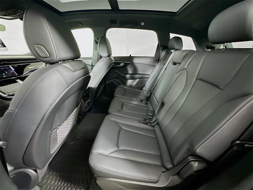 2026 Audi Q7 55 Premium Plus