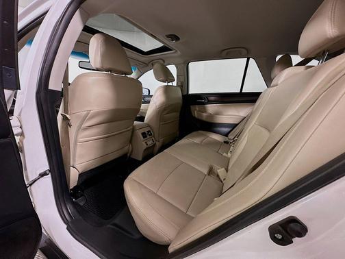 White 2018 Subaru Outback 2.5i Limited