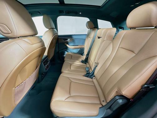 2026 Audi Q7 55 Premium Plus