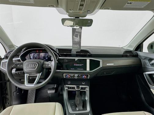 2025 Audi Q3 45 S line Premium