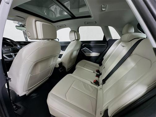 2025 Audi Q3 45 S line Premium