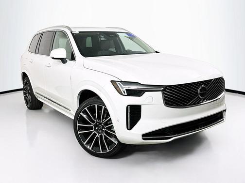 Crystal White Pearl 2026 Volvo XC90 B6 Plus 6-Seater