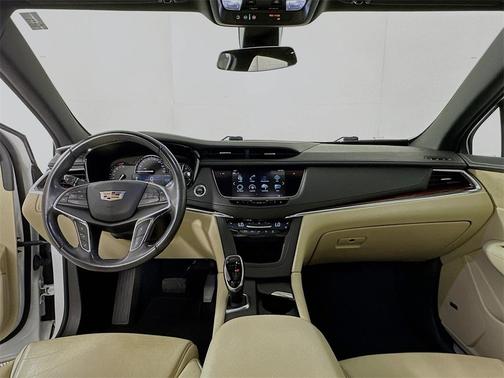 2018 Cadillac XT5 Premium Luxury