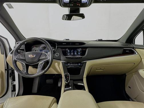 2018 Cadillac XT5 Premium Luxury