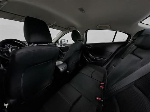 2018 Mazda Mazda3 Sport