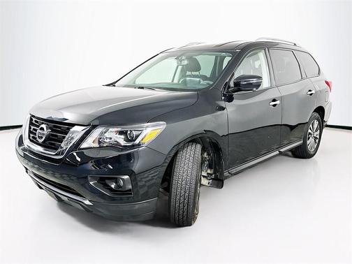 2019 Nissan Pathfinder SL
