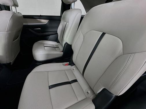 Rhodium 2025 Mazda CX-90 3.3 Turbo Preferred Package