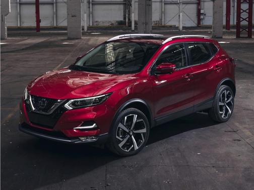 Magnetic Black 2021 Nissan Rogue Sport SV