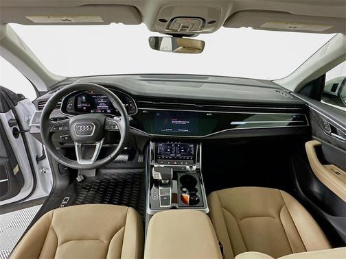 2025 Audi Q8 55 Premium