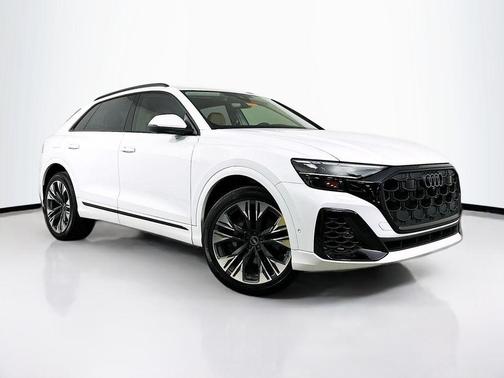 2025 Audi Q8 55 Premium
