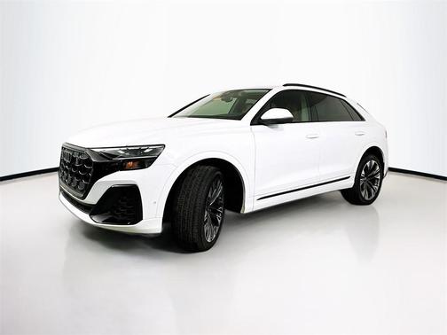 2025 Audi Q8 55 Premium