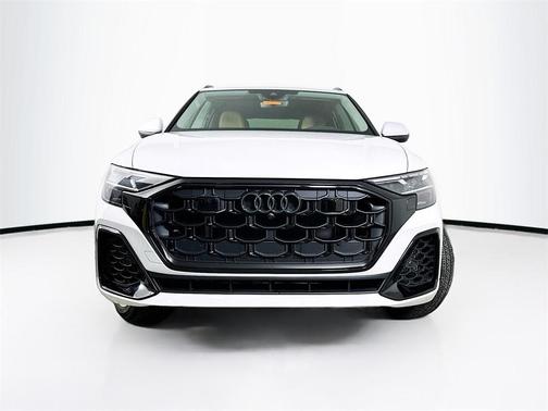 2025 Audi Q8 55 Premium