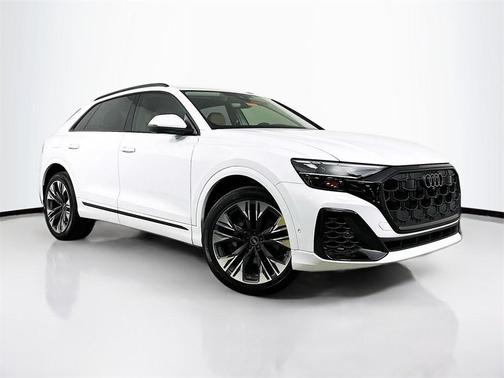 2025 Audi Q8 55 Premium