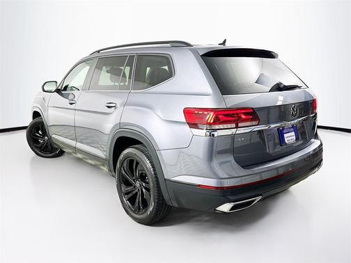 2022 Volkswagen Atlas 2.0T SE w/Technology