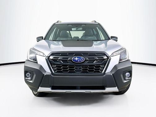 Ice Silver Metallic 2024 Subaru Forester Wilderness