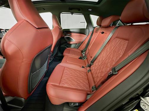 2025 Audi SQ5 3.0T quattro Premium