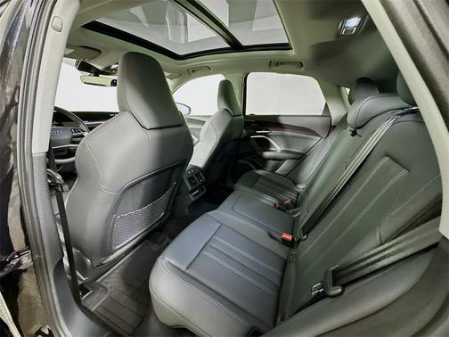 2025 Audi Q5 2.0T Premium