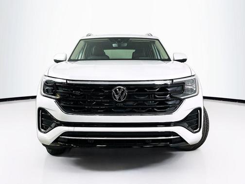 Opal White Pearl 2026 Volkswagen Atlas 2.0T SEL Premium R-Line