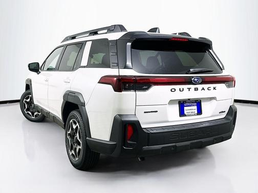 Crystal White Pearl 2026 Subaru Outback Touring