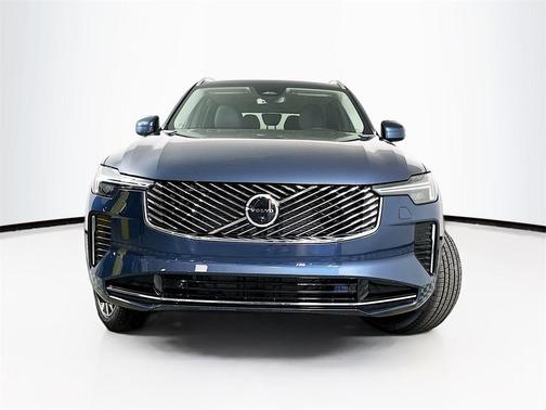 2026 Volvo XC90 B5 Plus 7-Seater