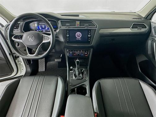 2024 Volkswagen Tiguan 2.0T SE