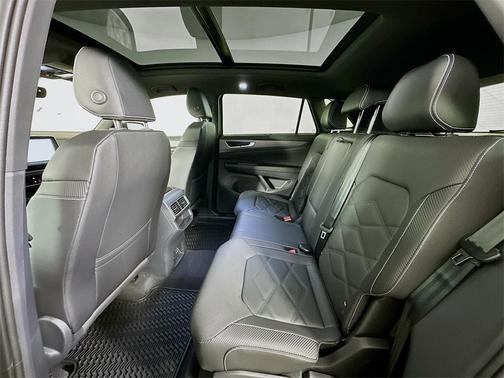 2026 Volkswagen Atlas Cross Sport 2.0T SE