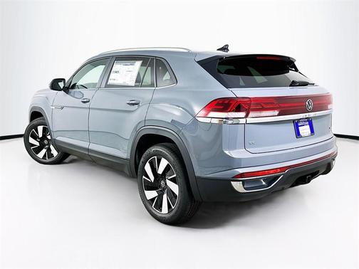2026 Volkswagen Atlas Cross Sport 2.0T SE