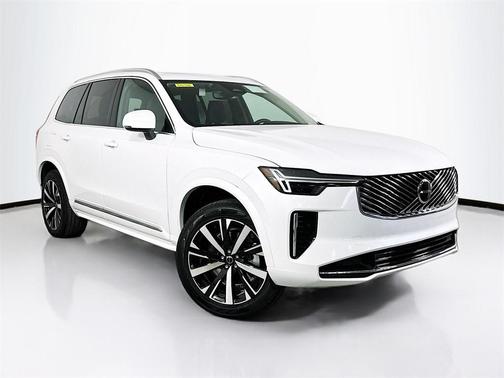 2025 Volvo XC90 B5 Core