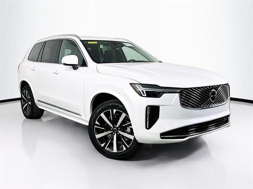 2025 Volvo XC90 B5 Core