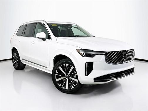 2025 Volvo XC90 B5 Core