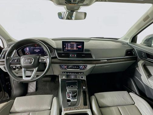 2020 Audi Q5 45 Prestige