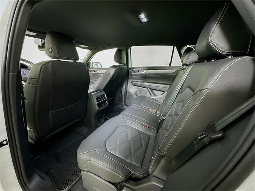 2026 Volkswagen Atlas Cross Sport 2.0T SE