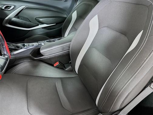 2023 Chevrolet Camaro 1LS