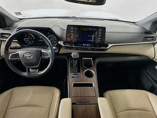 2021 Toyota Sienna XLE