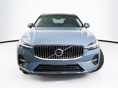 2022 Volvo XC60 B5 Inscription