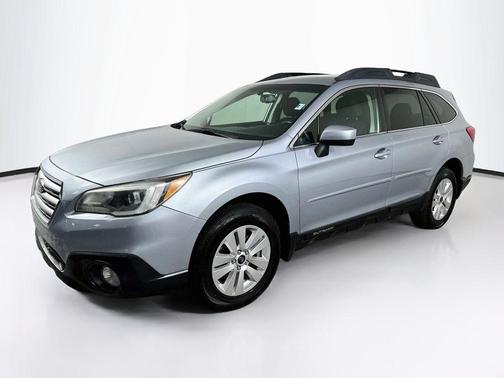 Ice Silver Metallic 2015 Subaru Outback 2.5i Premium