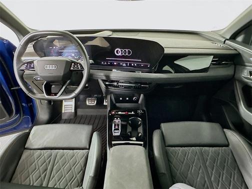 2025 Audi SQ6 e-tron Premium