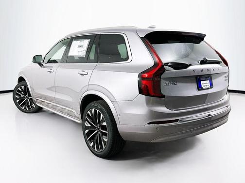 2026 Volvo XC90 B6 Plus 7-Seater