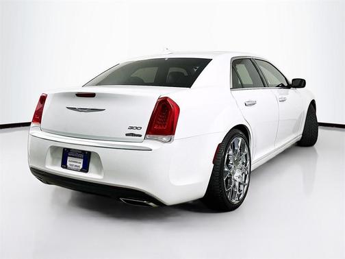 2020 Chrysler 300 Touring