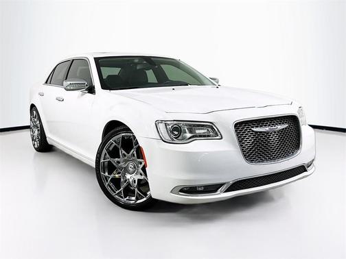 2020 Chrysler 300 Touring