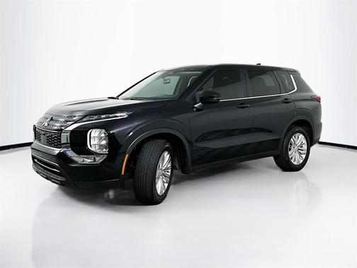 2024 Mitsubishi Outlander ES