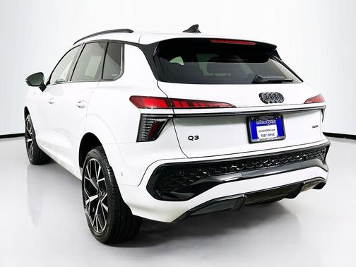 Glacier White Metallic 2026 Audi Q3 S line